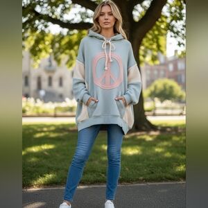 POL Peace Sign Boutique Oversized Hoodie – NWOT Size Large